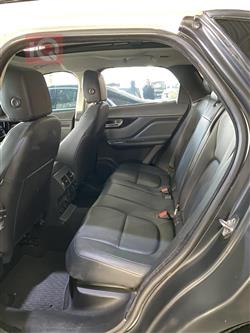 جاگوار F-Pace